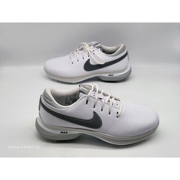 Athletic_Shoes